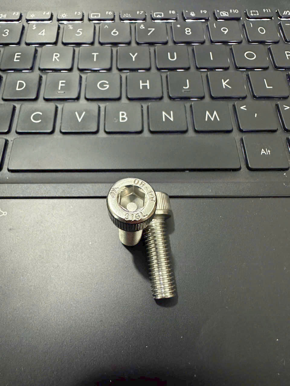 Ứng dụng Hex Head Bolt ASTM A193 trong cơ khí