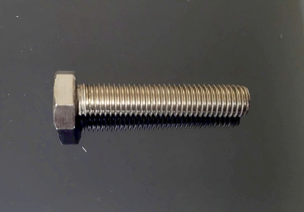 Sản xuất A193 B8 Class 2 Hex Bolt tại xưởng cơ khí