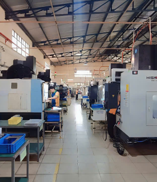 Gia Công Bulong Trên Máy CNC
